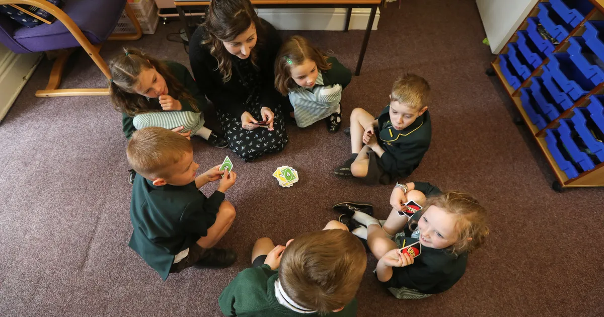 BRITTIDE UURING ⟩ Igas klassis käib üks laps, kes on sündinud kunstliku viljastamise toel