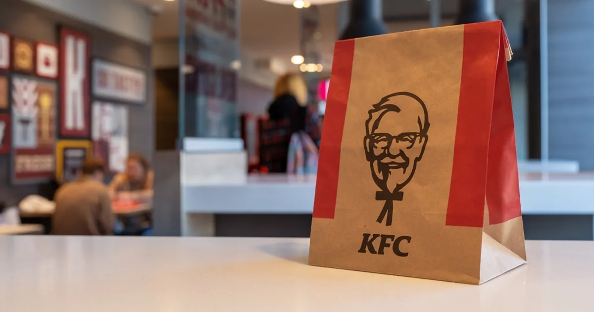 JÄLK ⟩ KFC sulges kõik Taani restoranid, kuna aastaid müüdi klientidele aegunud linnuliha
