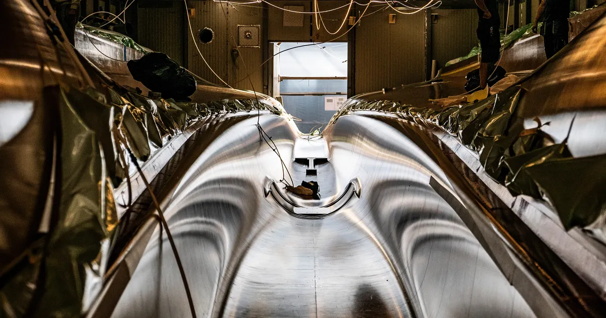 Ferrari avalikustas oma uue sõiduki – sellel hiiglaslikul masinal polegi mootorit