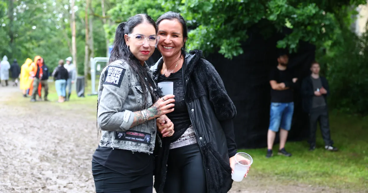 OTSEFOTOD ⟩ Vihm rokkimist ei sega! Hard Rock Laager Vana-Vigalas saab hoo sisse