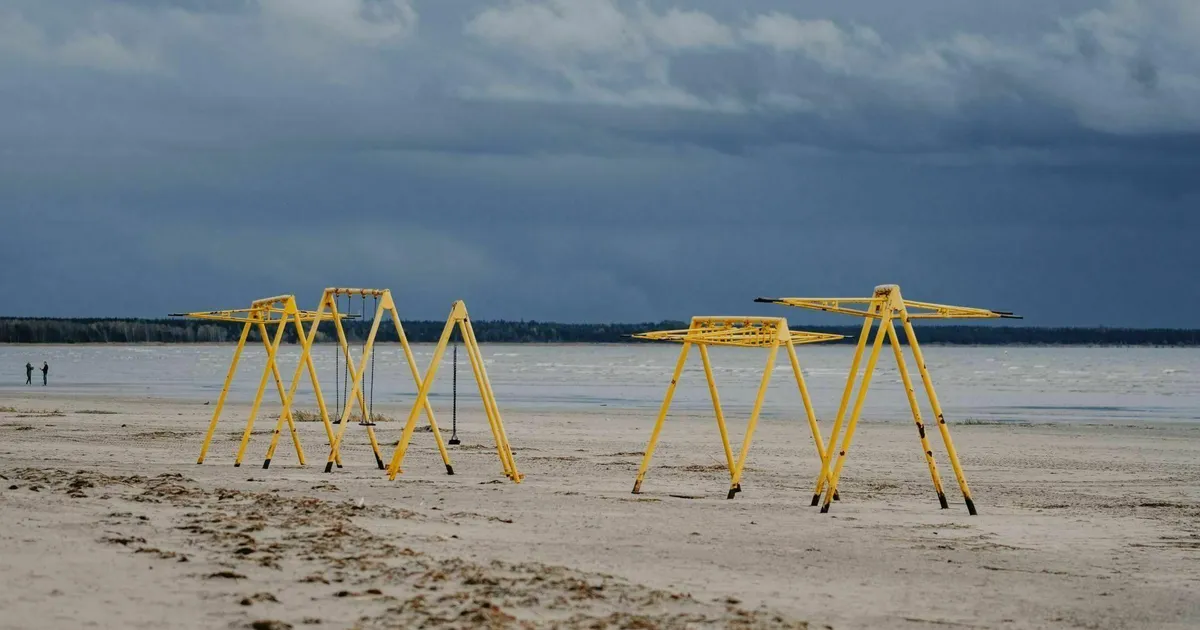 Äikesekaart ⟩ Ilm keerab tormiseks: Ranniku-Eestit räsivad tugevad tuuled