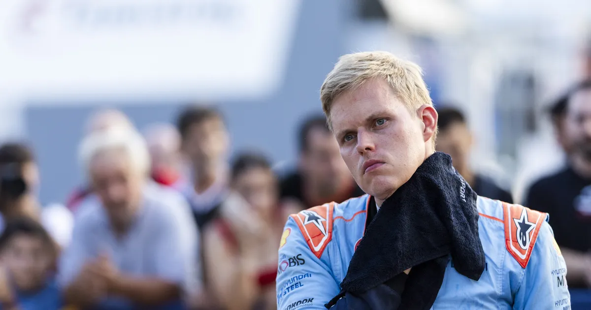 Tänak kimas Neuville'ist mööda ja jõudis neljakordsete maailmameistrite kannule