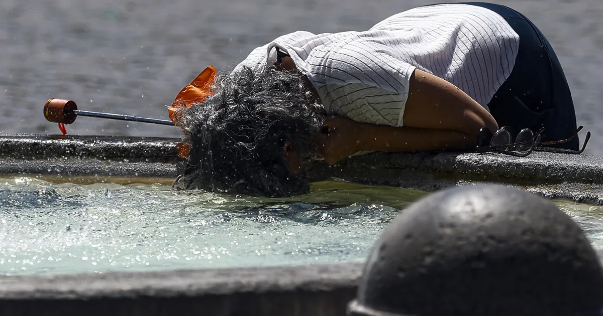 KRIITILINE SEIS ⟩ Euroopat räsib eluohtlik kuumalaine: ilm ohustab inimeste elu ja on vallandanud metsapõlenguid