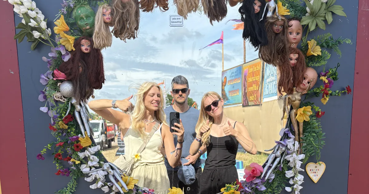 TÄHELEND ⟩ Eesti muusikud tõusid BBC radarile: Duo Ruut vaimustas Glastonbury publikut ja kriitikuid