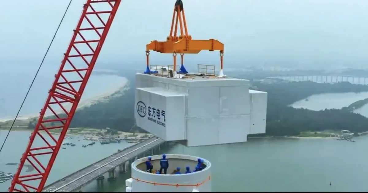 TÕELINE HIIGLANE ⟩ Hiinas pannakse püsti maailma suurimat tuuleturbiini