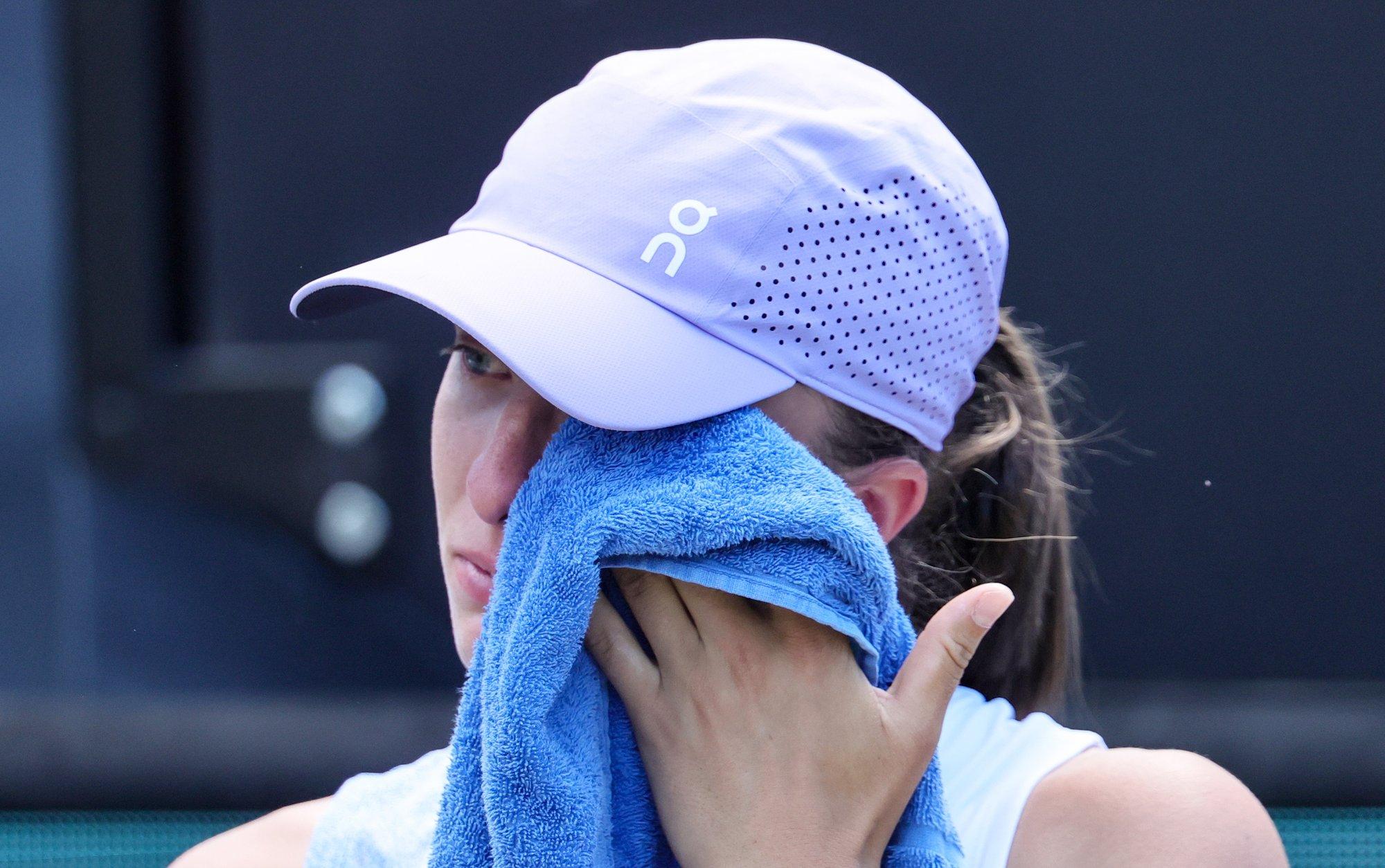 VIDEO | Pisaratega võidelnud Swiatek jäi karjääri esimesest muruturniiri tiitlist ilma