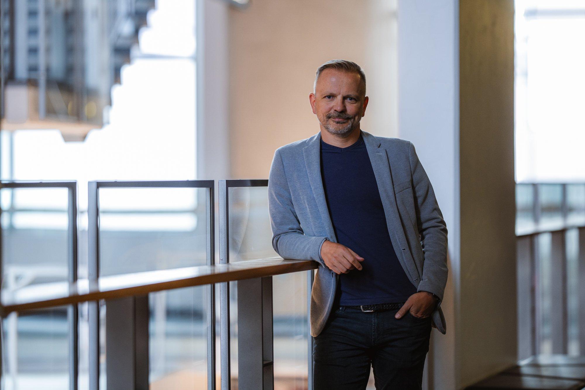 Ragnar Klavaniga kandideerib jalgpalliliidu juhatusse kogenud kohtunik