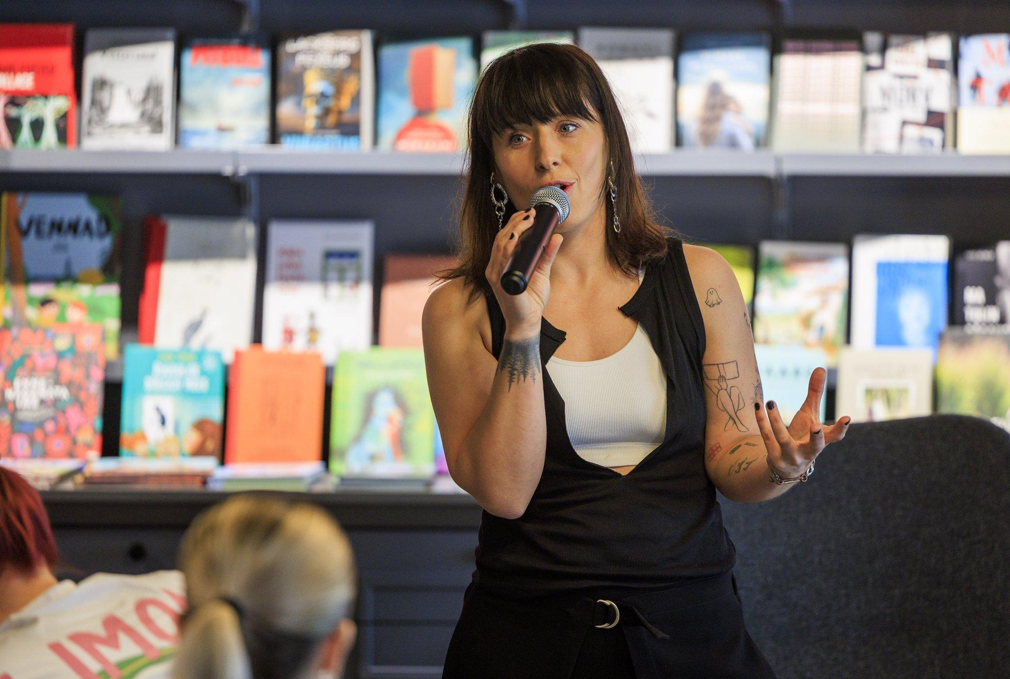 FOTOD | Sandra Sillamaa esitles uut raamatut täismajale! Leia ennast külaliste galeriist