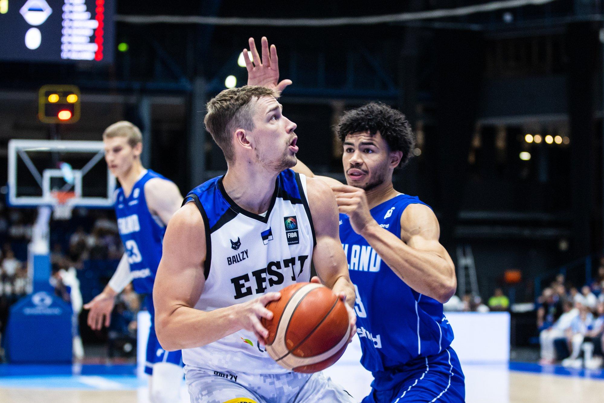 Kirvese koduklubi kaotas Leedus pronksiseeria