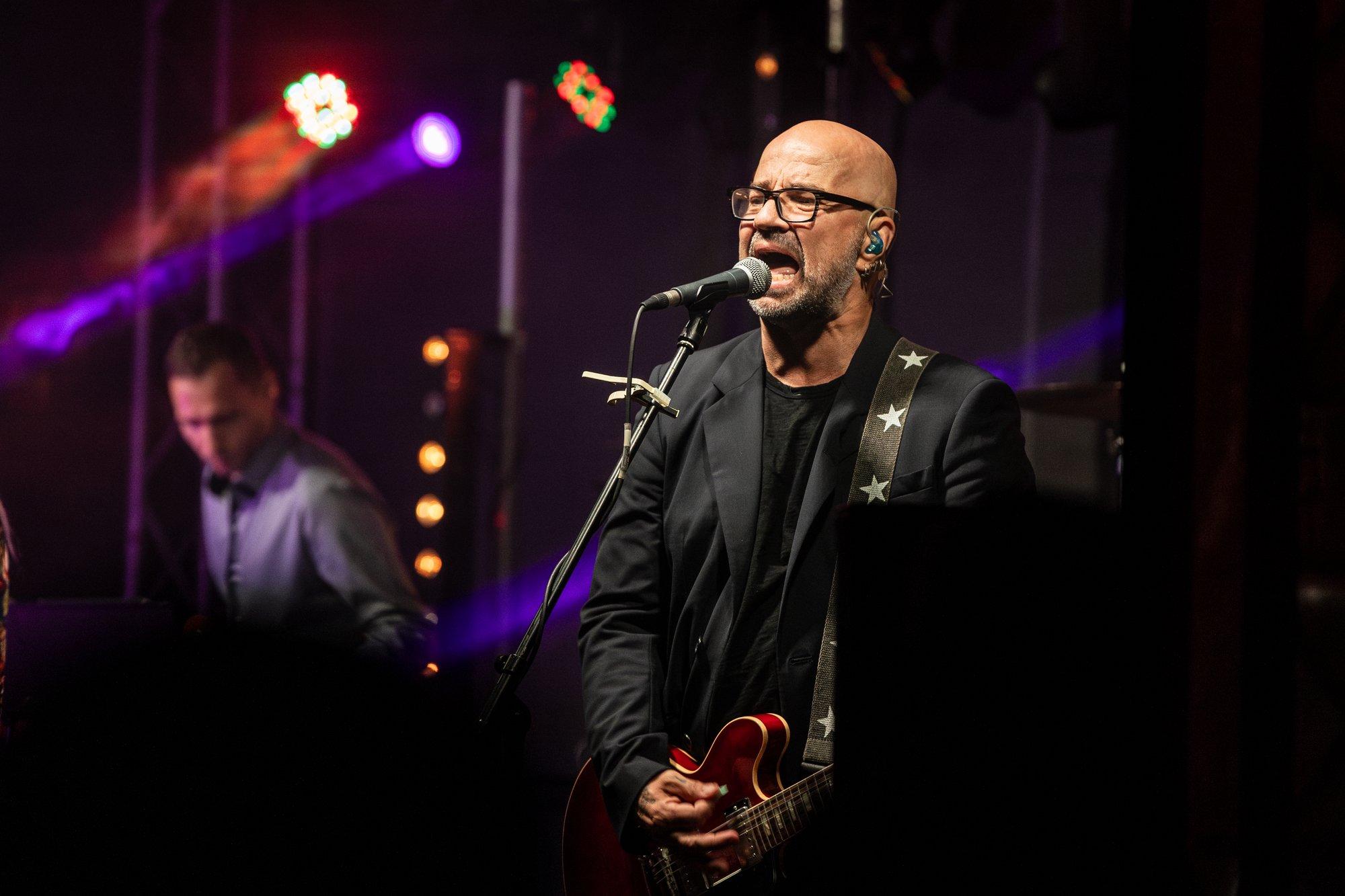 Mihkel Raud teeb kaasa Mihkel Raua elust rääkivas filmis. Kuid keda ta kehastama hakkab?