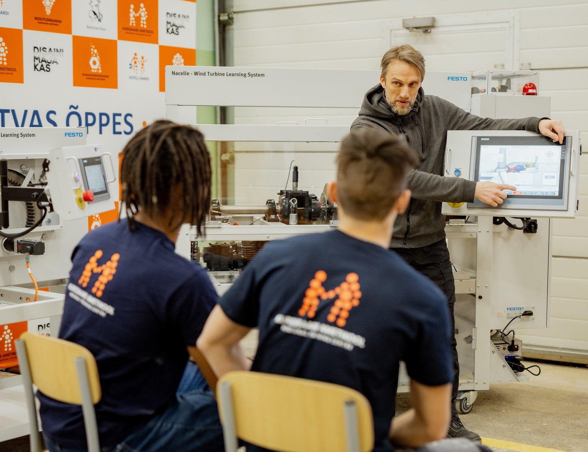 Esimesed elektrituulikutehnikud lõpetavad järgmisel aastal, vajadus nende järele on väga suur