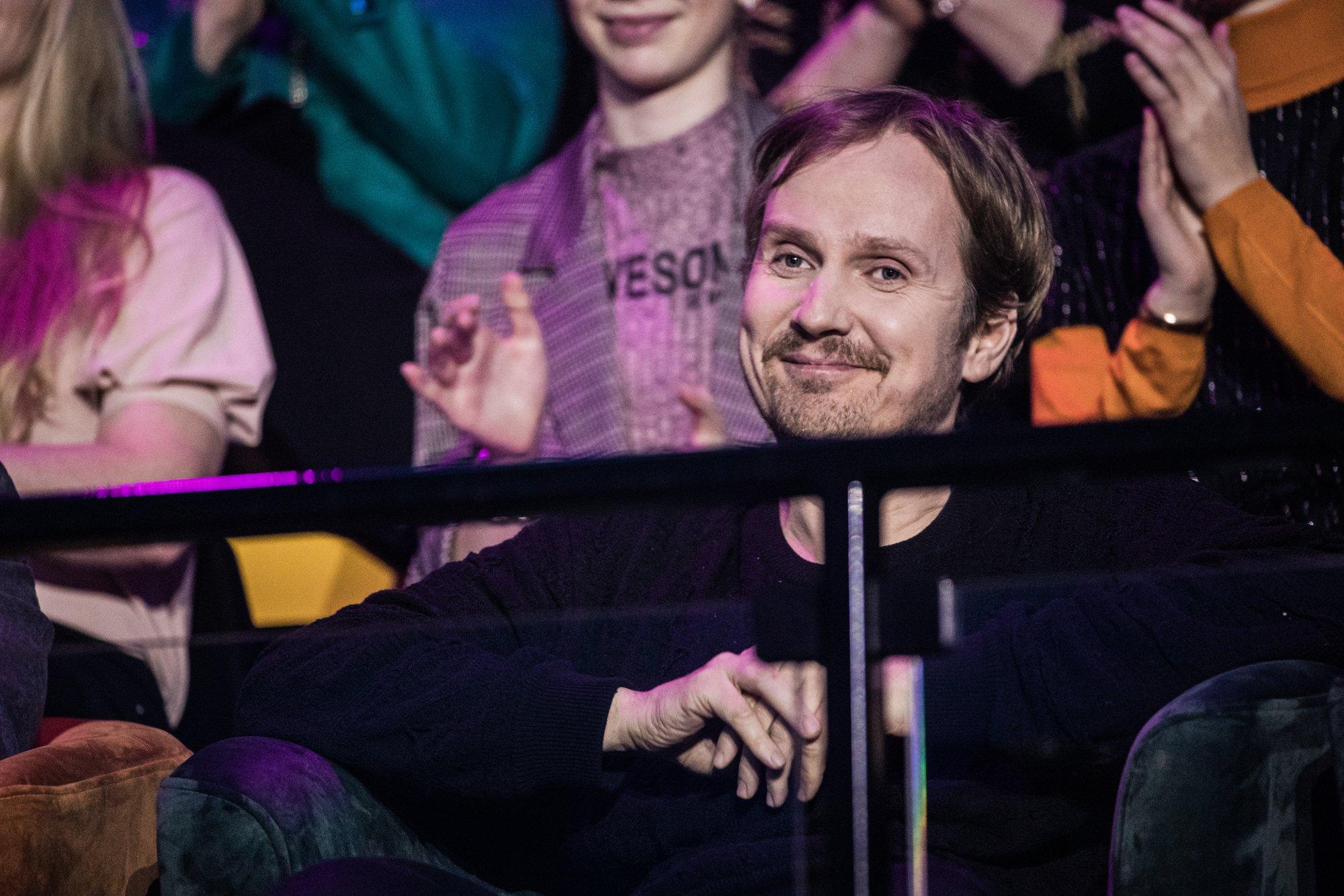 Õnne ja armastust! DJ ja hiphopmuusik Paul Oja sõudis elukaaslasega abieluranda