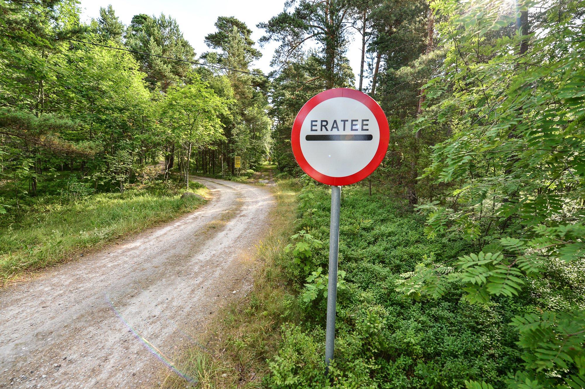 LUGEJA KÜSIB | Mis teha, kui vald tahab minu eratee vägisi kohalikuks teeks muuta?