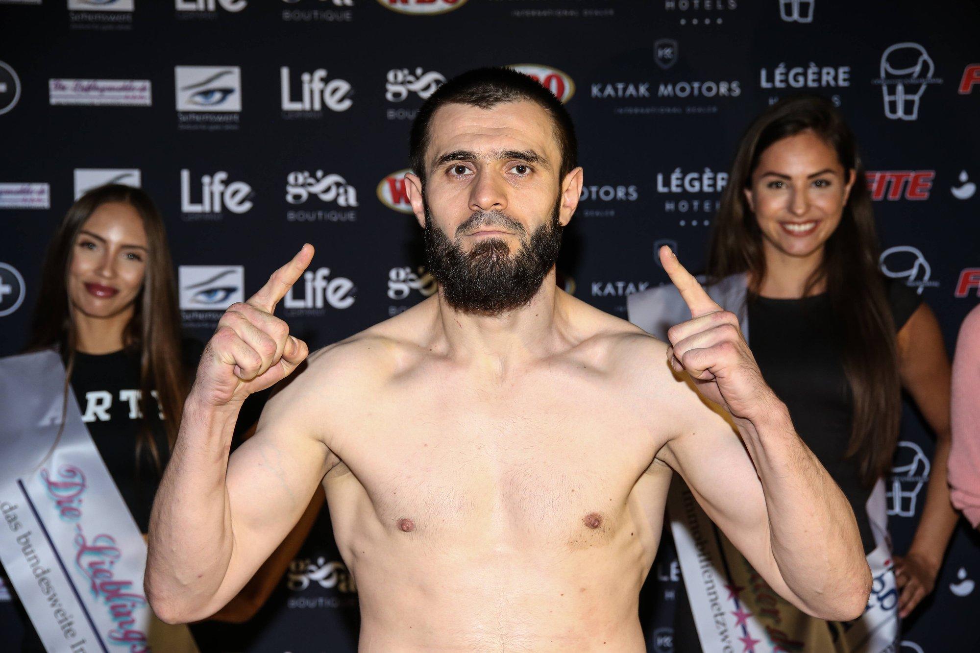 Võitmatuna püsinud poksija pussitati Berliinis surnuks