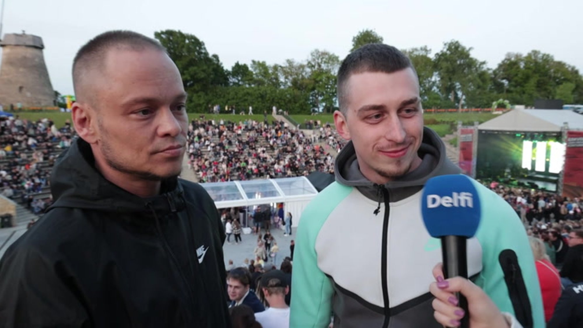 „Inimestel on Rakveres võib-olla raha otsa saanud.“ Räpparid Bad Art ja RV jagasid muljeid Vallimäel toimunud kontserdist