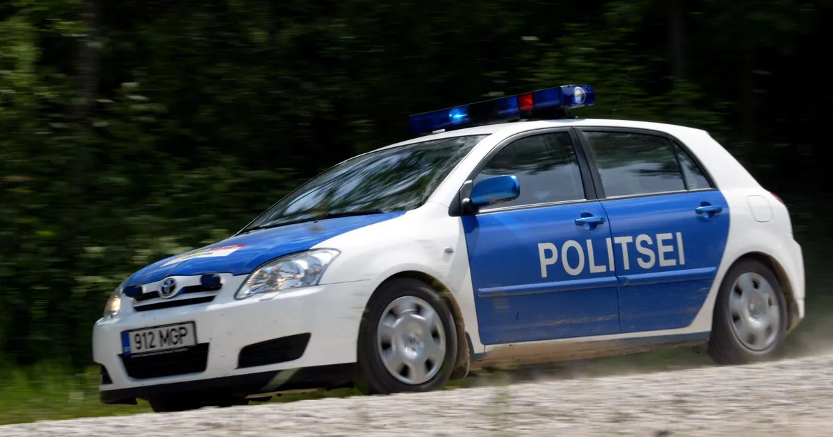 FOTOD ⟩ Raskes liiklusõnnetuses said viga isa ja tema neli last