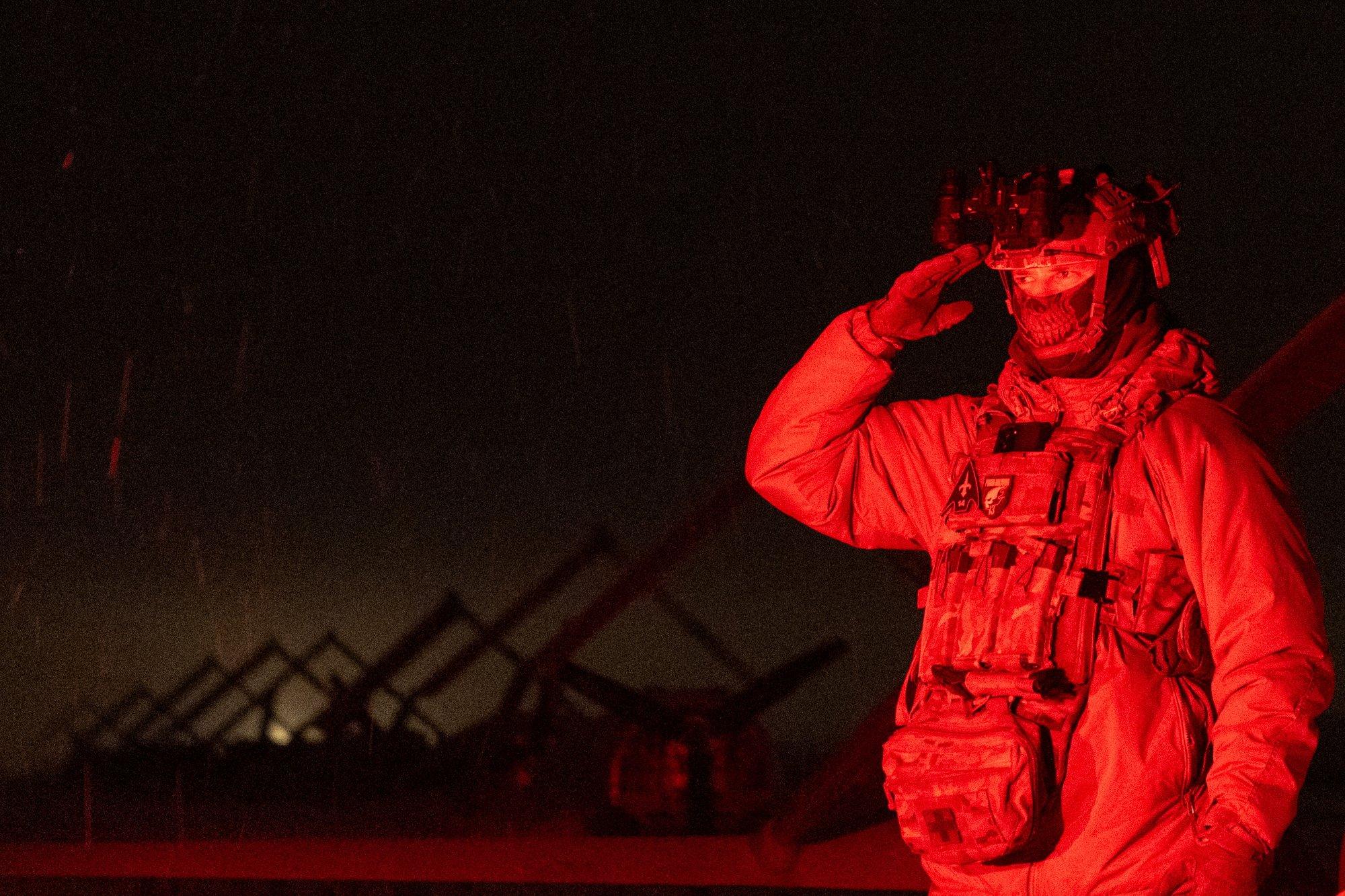 „Need lausa paluvad mahapõletamist.“ Kui suurt kasu annab Ukrainale Vene püssirohutehaste ründamine?