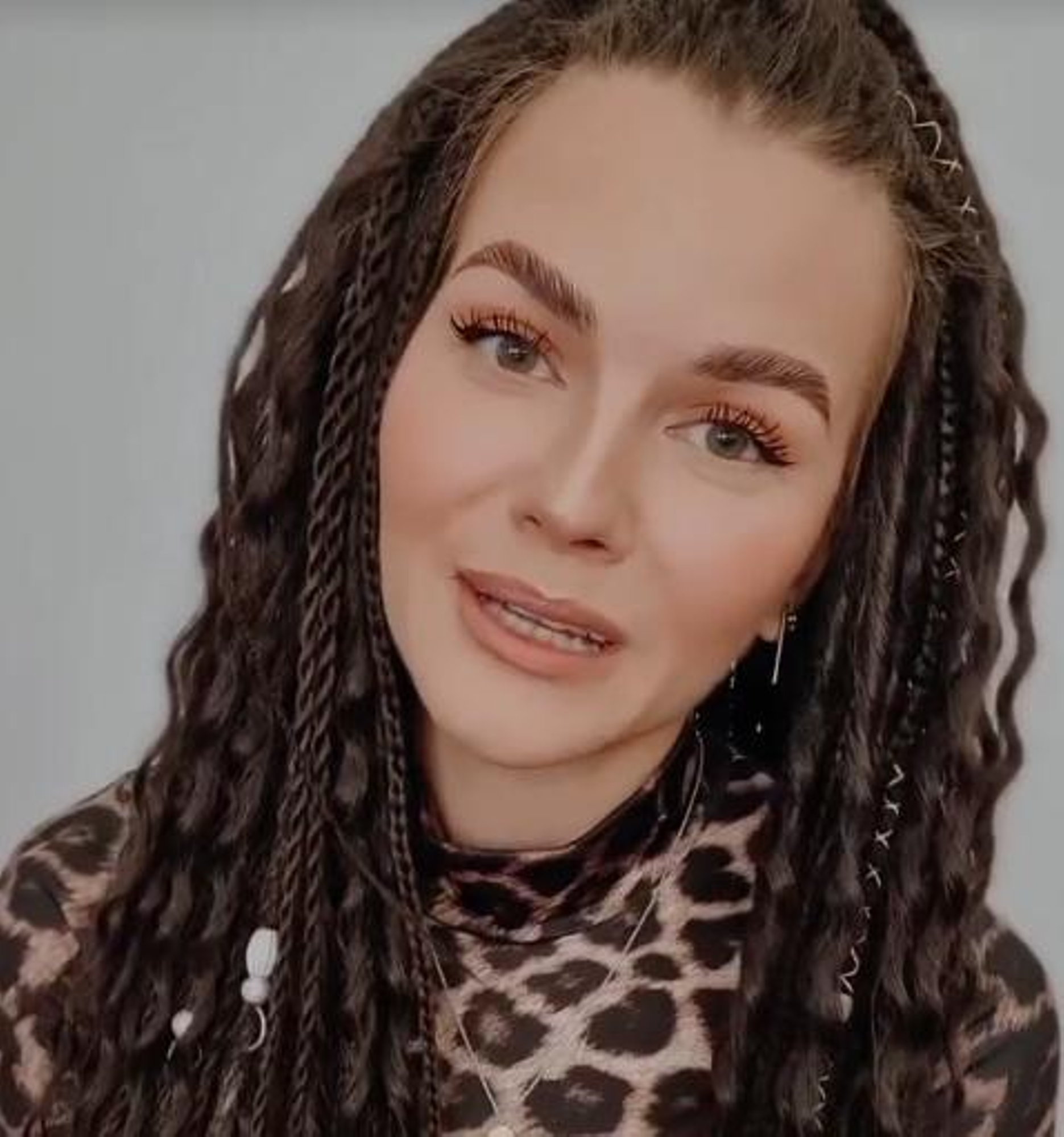 VIDEO | Kleit, mis vabastas vallalise elust: Cassia Shakti näitas oma kaunist pulmariietust