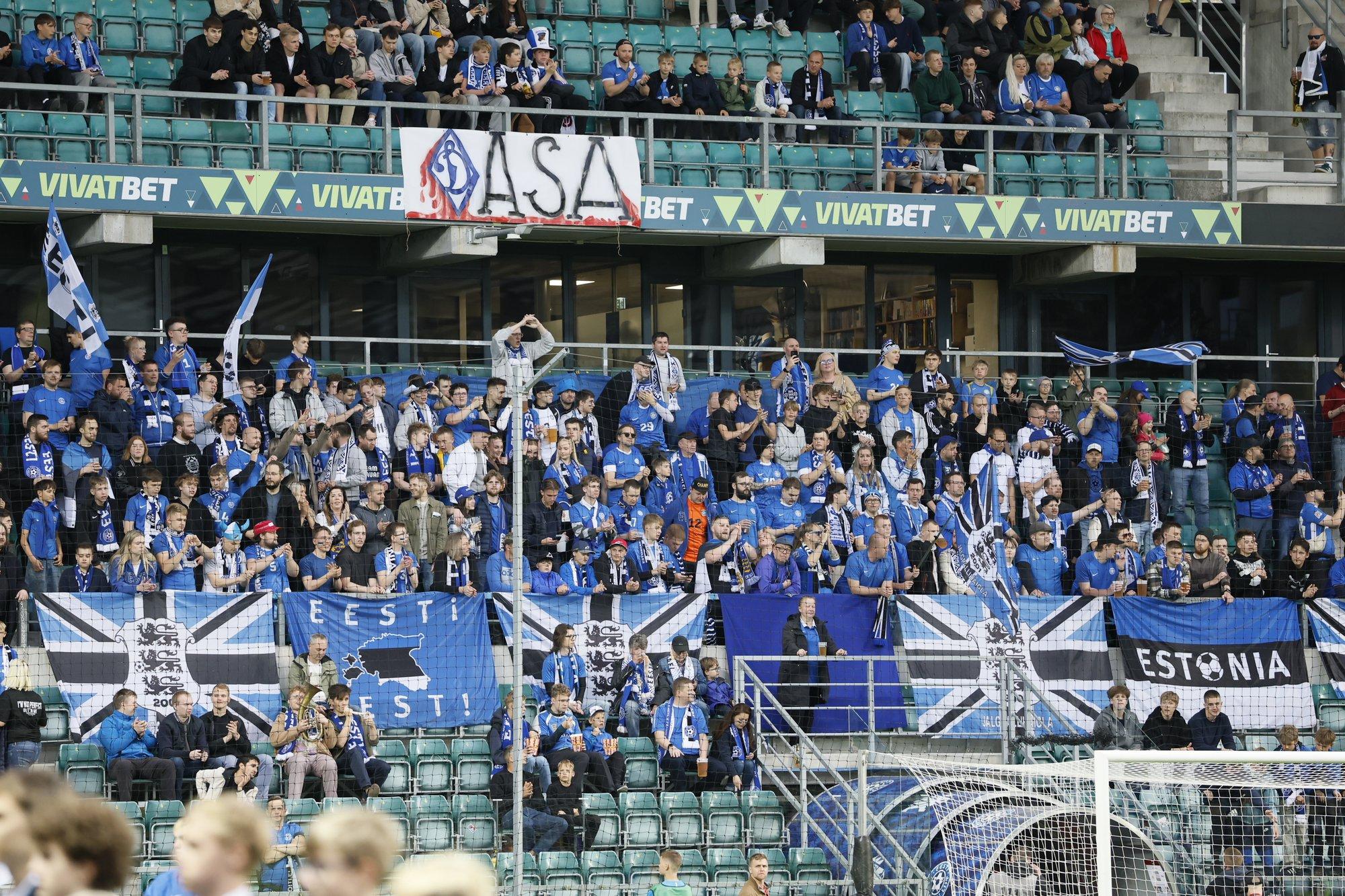 Fännide käitumine võib Eesti jalgpalliliidule taas kalliks maksma minna, ohus on ka kodumäng Itaaliaga