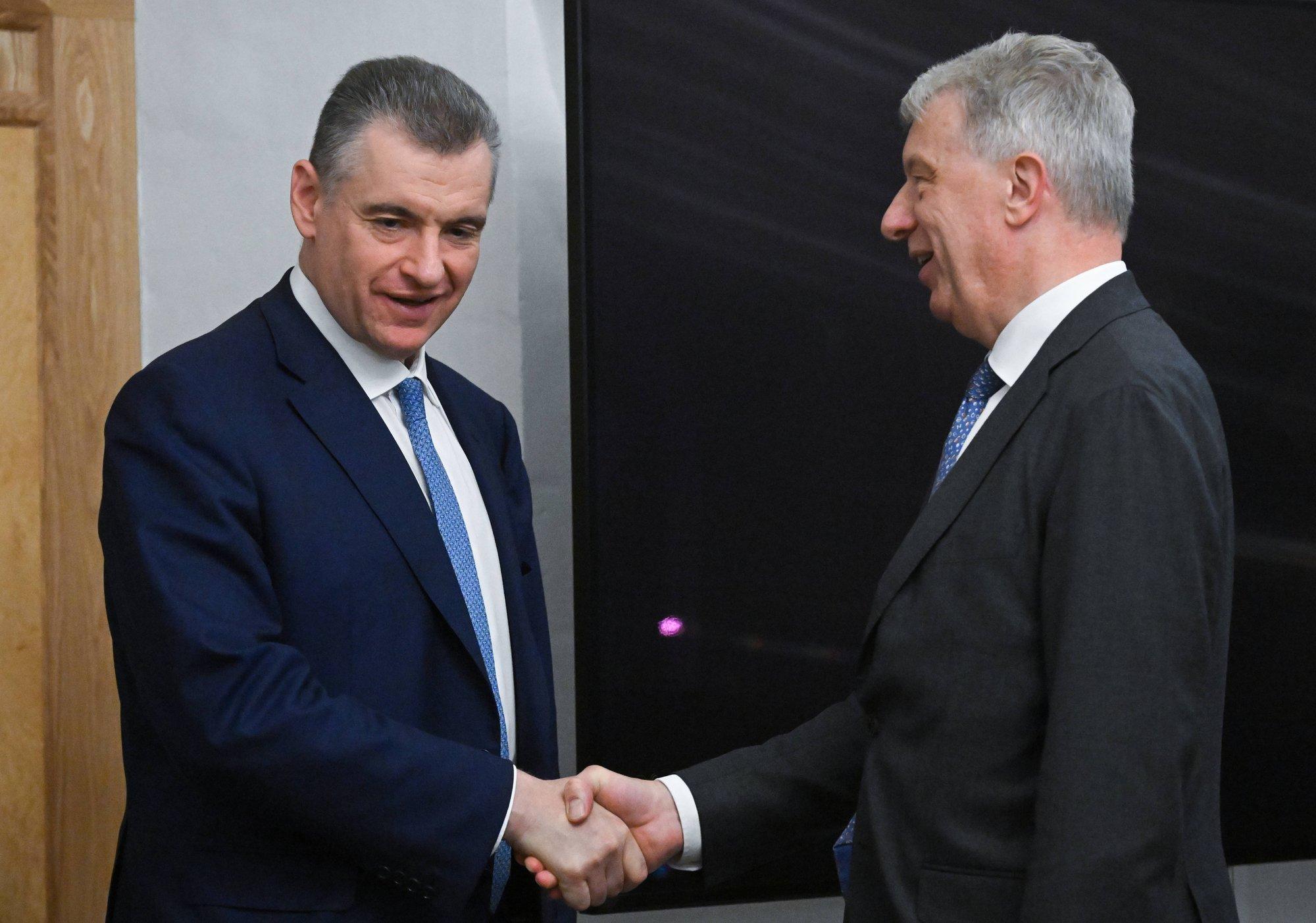 Endine topeltagent ja praegune europarlamendi liige õigustas oma sooloreisi Moskvasse