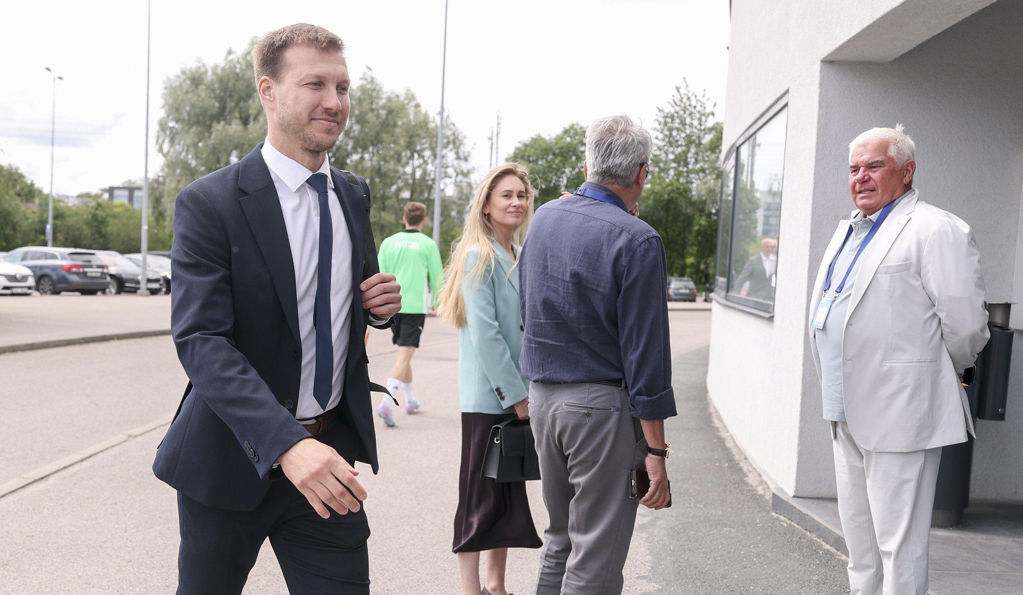 JÄRELVAADATAV | Klavani ja Pohlaku pressikonverentsid. „Kellelegi läks see kalliks maksma“