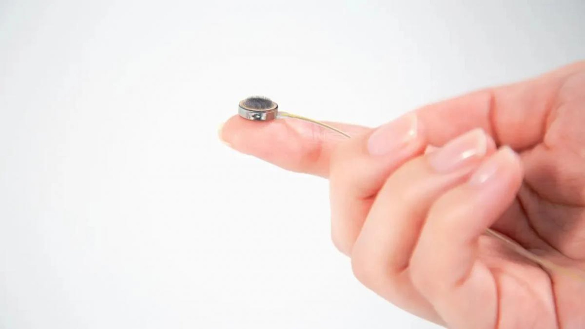 Muski Neuralinki konkurent paigaldas patsiendile oma esimese ajuimplantaadi