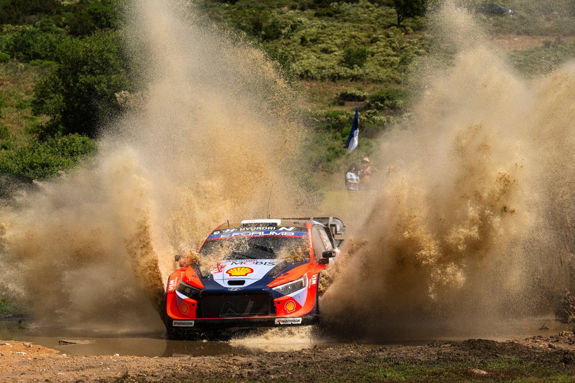 KUULA | „Kuues käik“: Tänak andis Sardiinias lahingu, Jürgenson säras ja hinded kõigile Rally1 sõitjatele