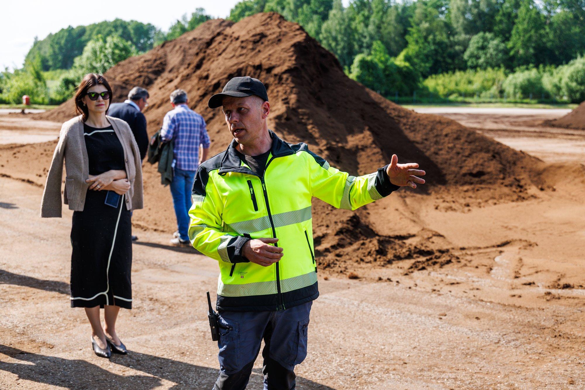 Pärnu külje all avati Eesti võimsaim turbatootmine
