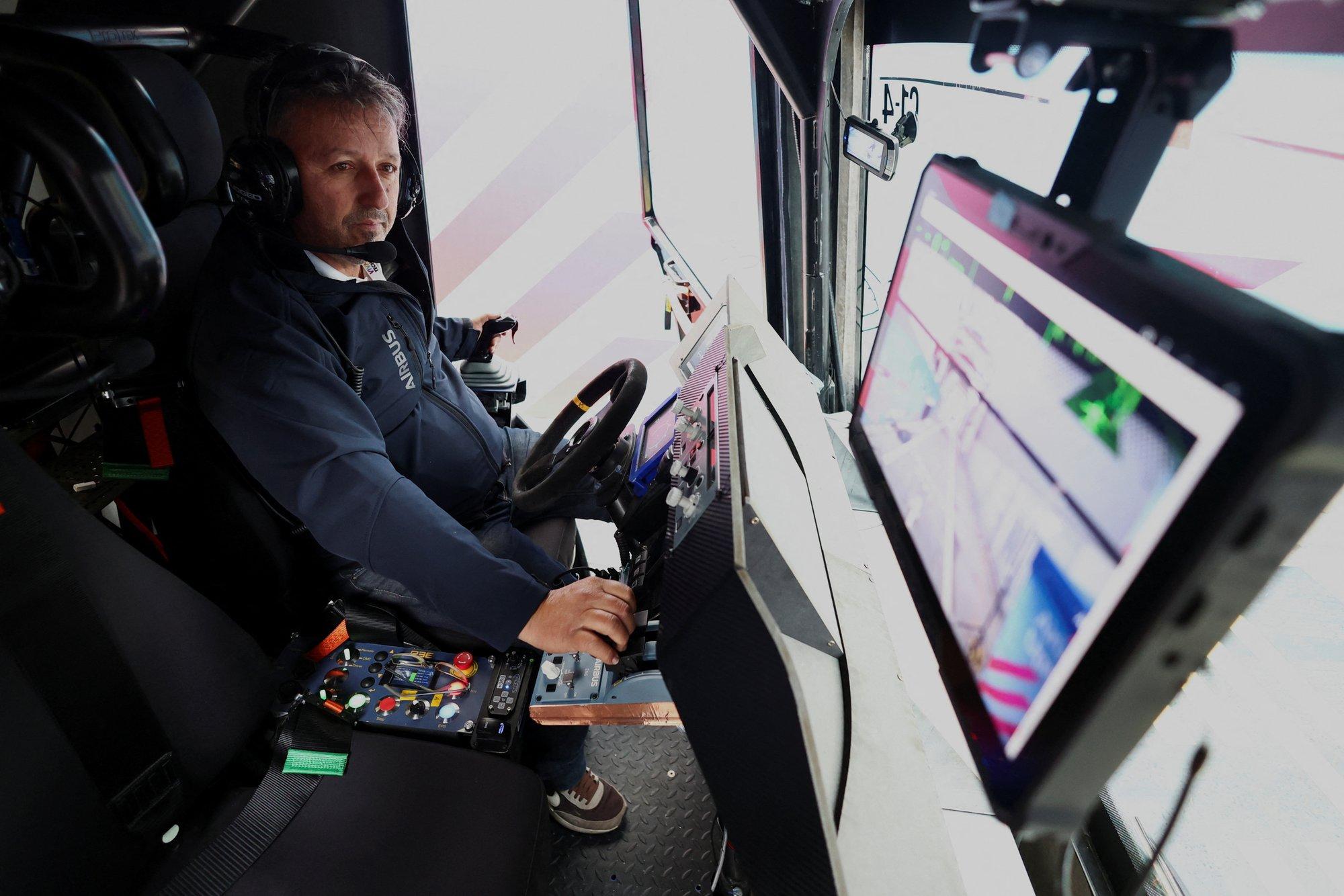 Lendamine rinde kohal: piloodid peavad kohanema sõjaaja õhuruumiga