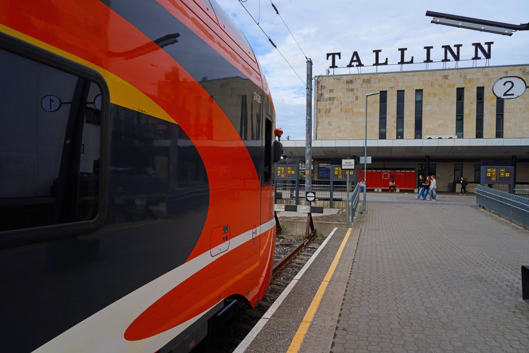 Elron Lux Expressi uusi busse ei karda. Eesmärk on saada rongiga Tartust Tallinna pooleteise tunniga