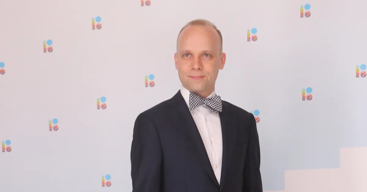 Ajakirjanik Raimo Poom asub tööle peaministri büroos