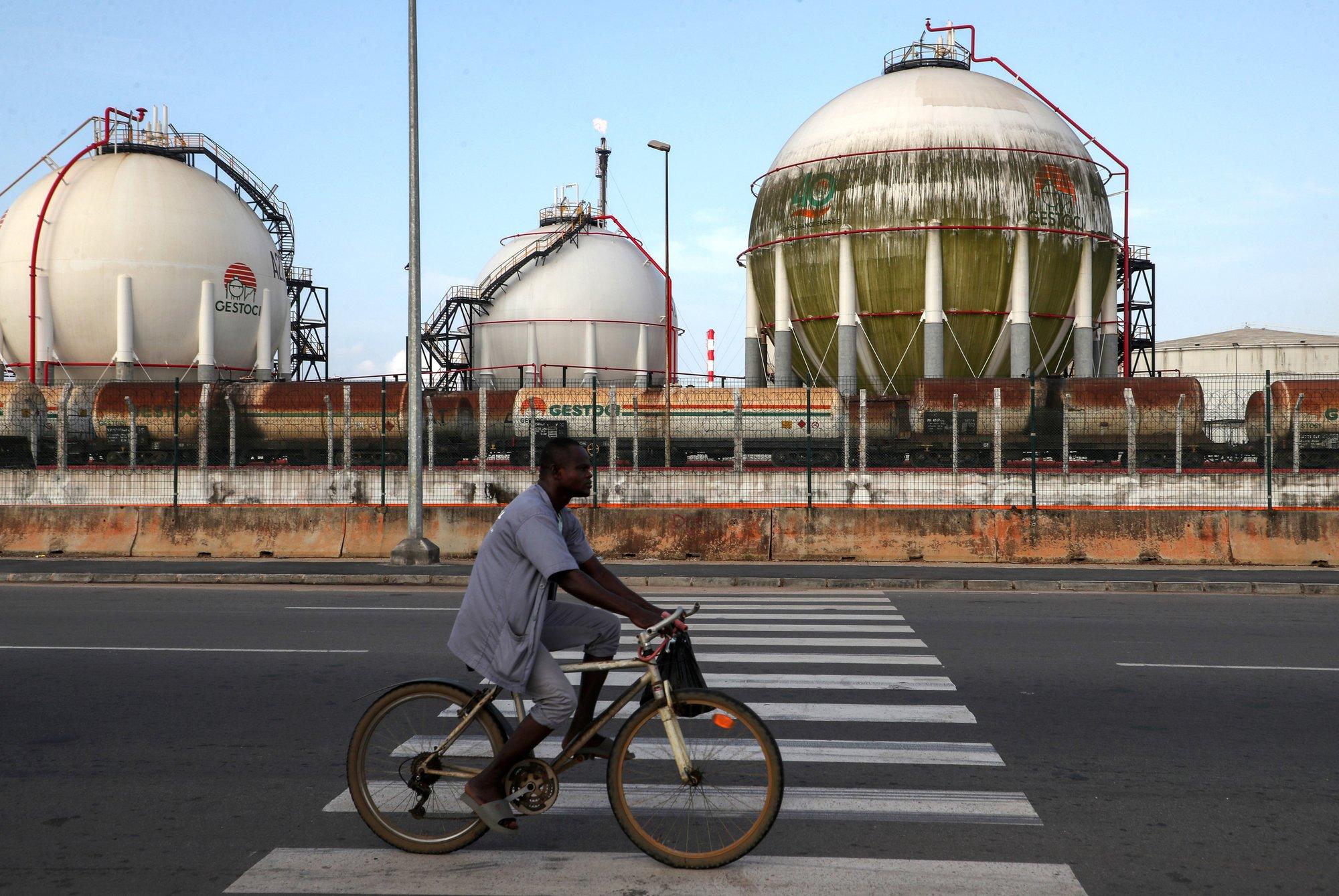 Pingete eskaleerumine Hormuzi väinas kergitab naftahindu veelgi