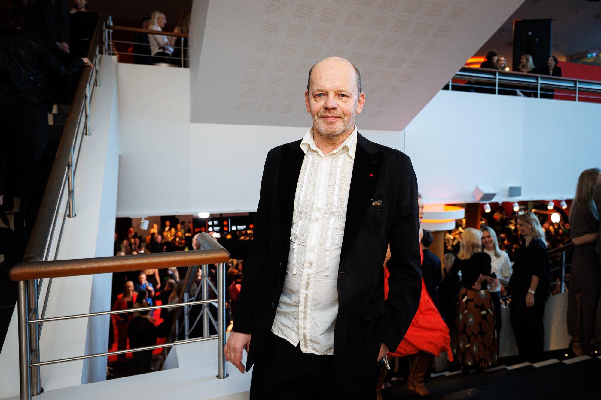 Hendrik Toompere kummaline parkimine jäi linnakodanikule silma. Näitleja: „Milles on probleem?“