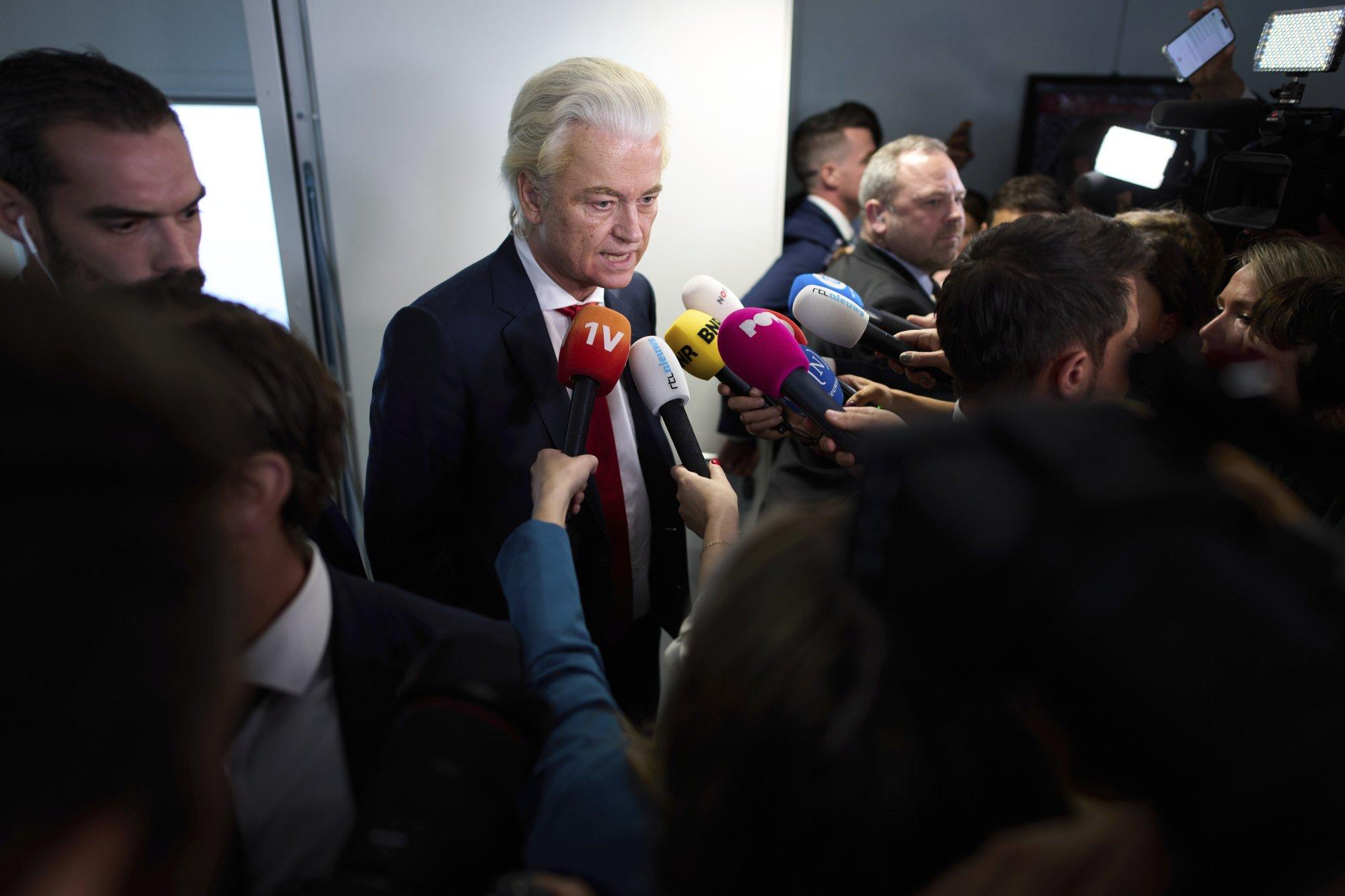 Hollandi paremäärmuslane Wilders ei saanud oma asüüliplaanile toetust ja lõhkus valitsuse