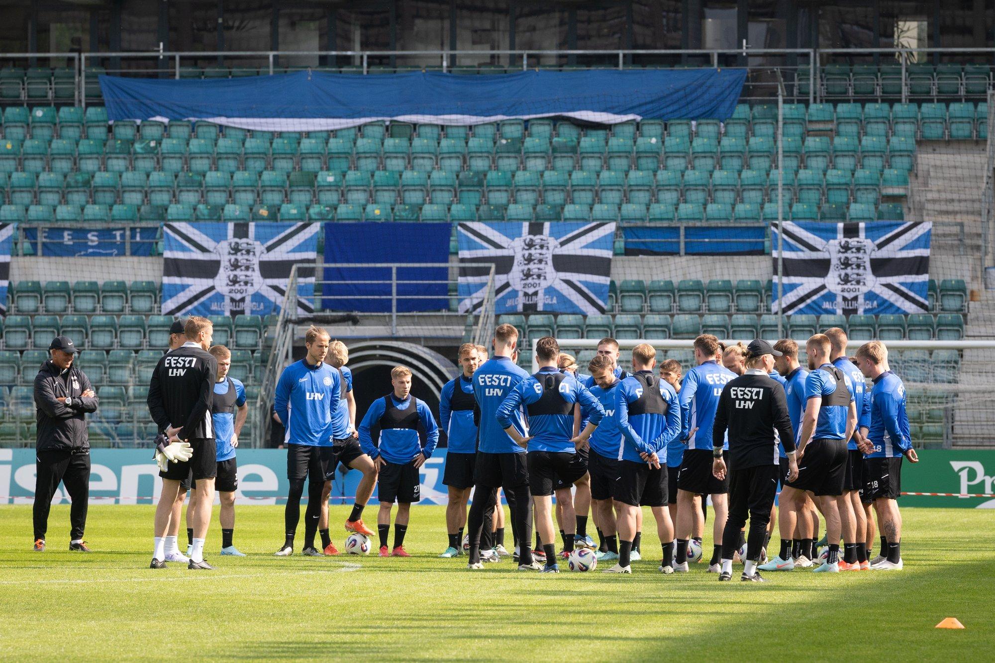 BLOGI JA FOTOD | Juhtima asunud Eesti jalgpallikoondis korjas Iisraeli vastu võrgust kolm palli
