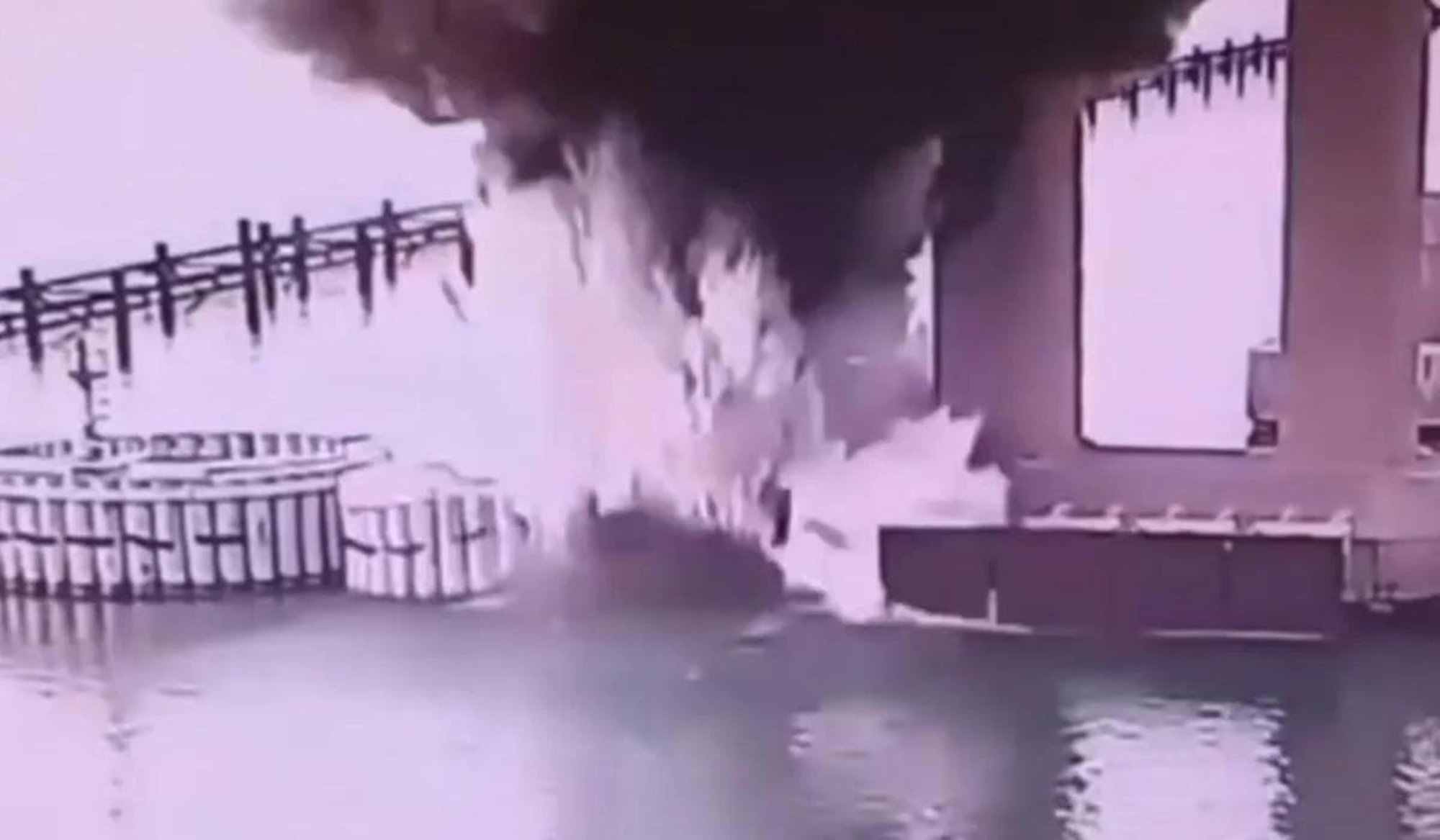 VIDEO | Ukraina julgeolekuteenistus teatas, et õhkis Krimmi silla tugisambad