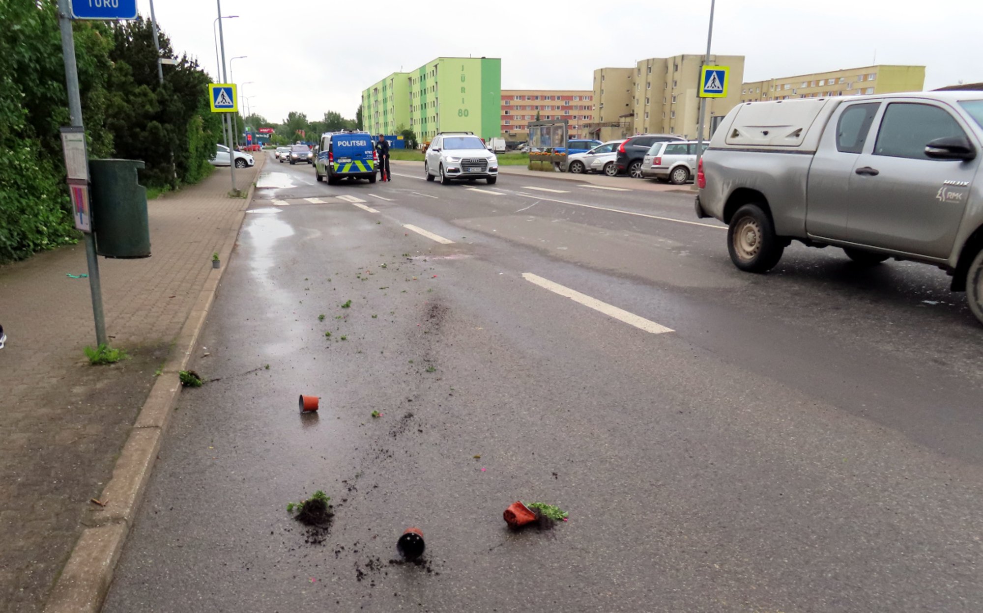 Võrus hukkus autolt löögi saanud naine