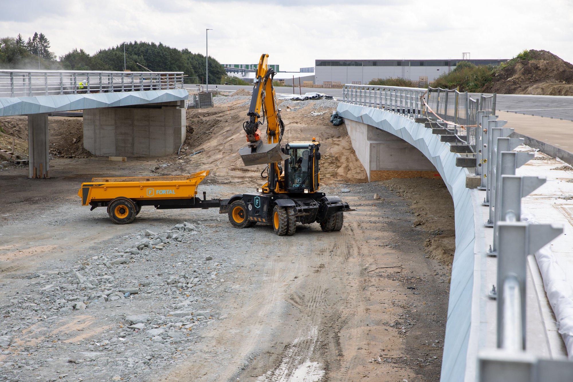 Rail Baltica Leedu trassile jääva kinnisvara omanik: ehituse tõttu on elu seisma jäänud. Meile antakse tühje lubadusi