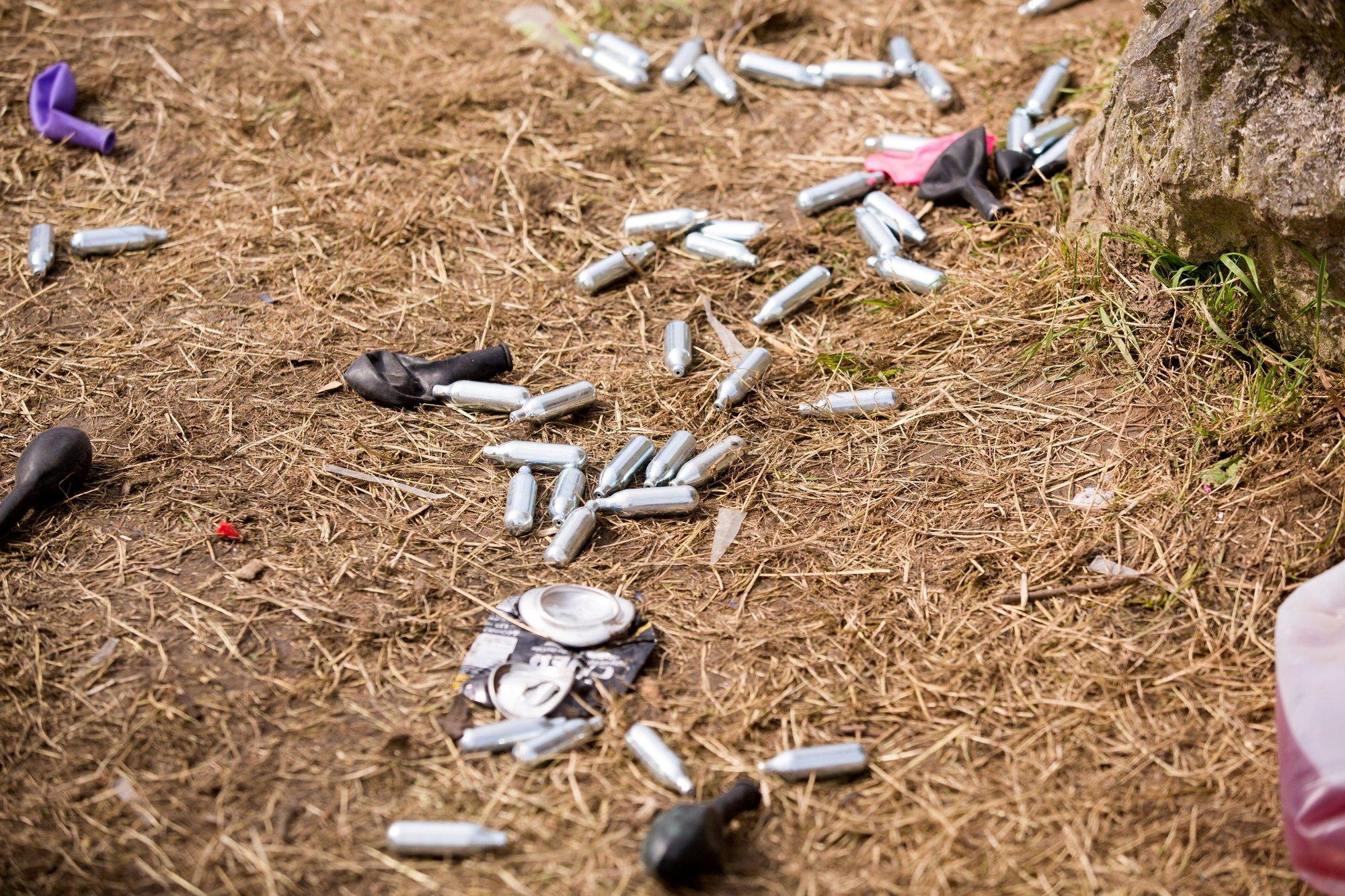 „Eesmärk on saada maha äritegevus.“ Eesti keelab naerugaasipeod