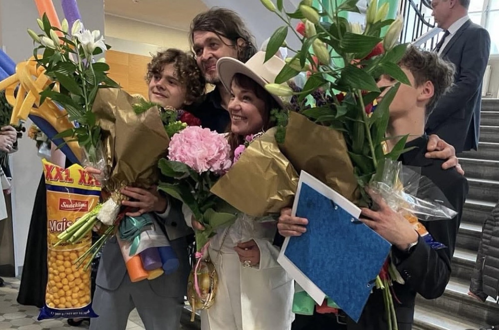 FOTOD | Palju õnne! Tuuli Roosma ja Arbo Tammiksaare kaksikutest pojad lõpetasid põhikooli