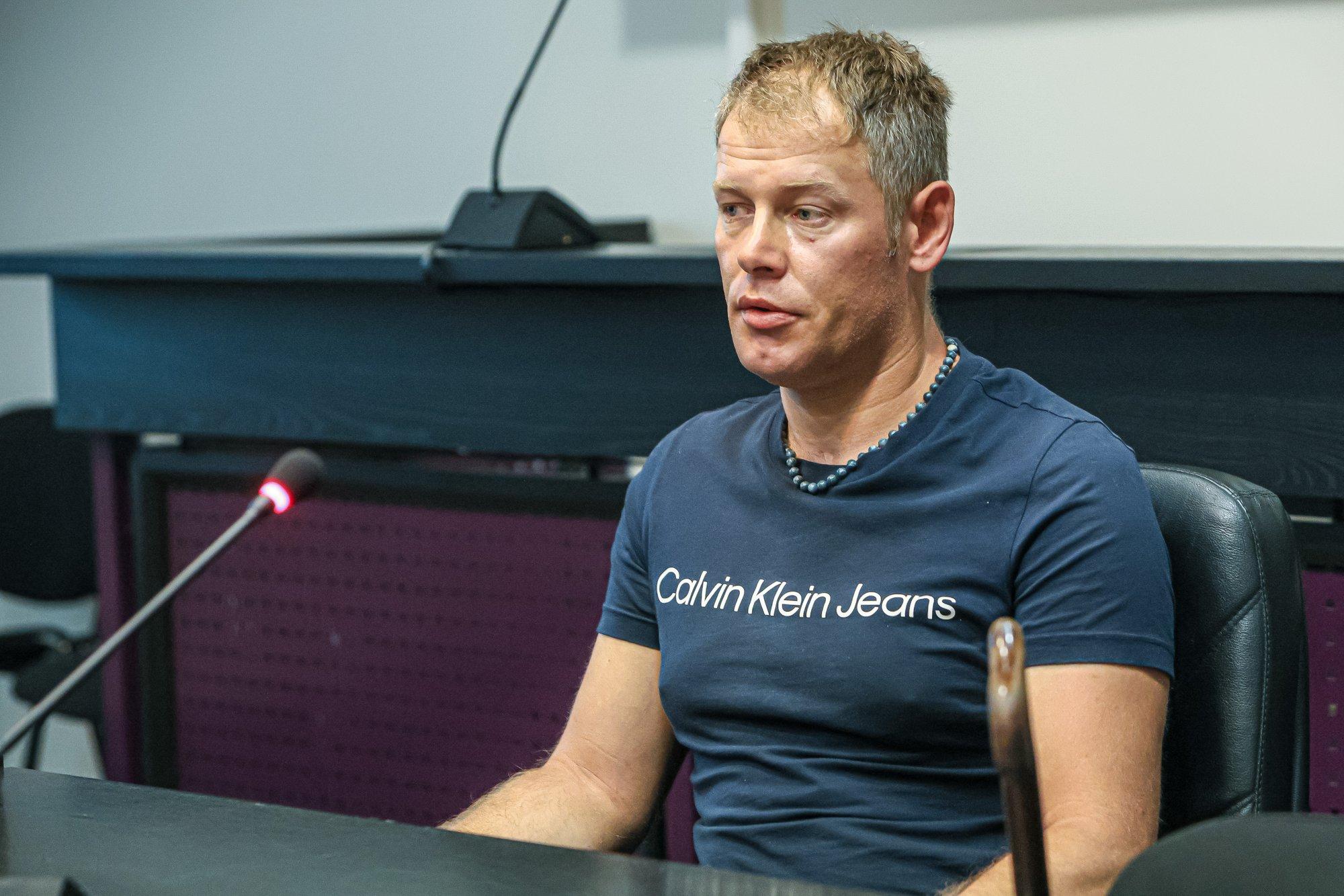 Pärnakas lõhkas haamrilöögiga lennukipommisütiku