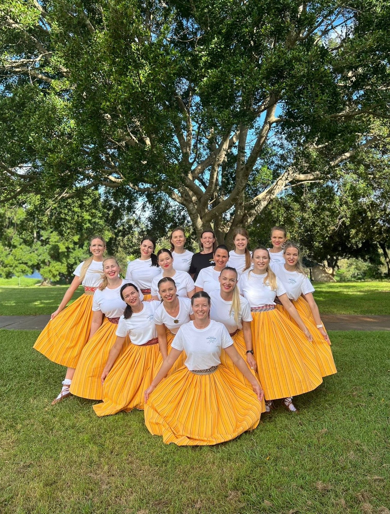 Meie läheme peole! Üleilma grupid tutvustavad end