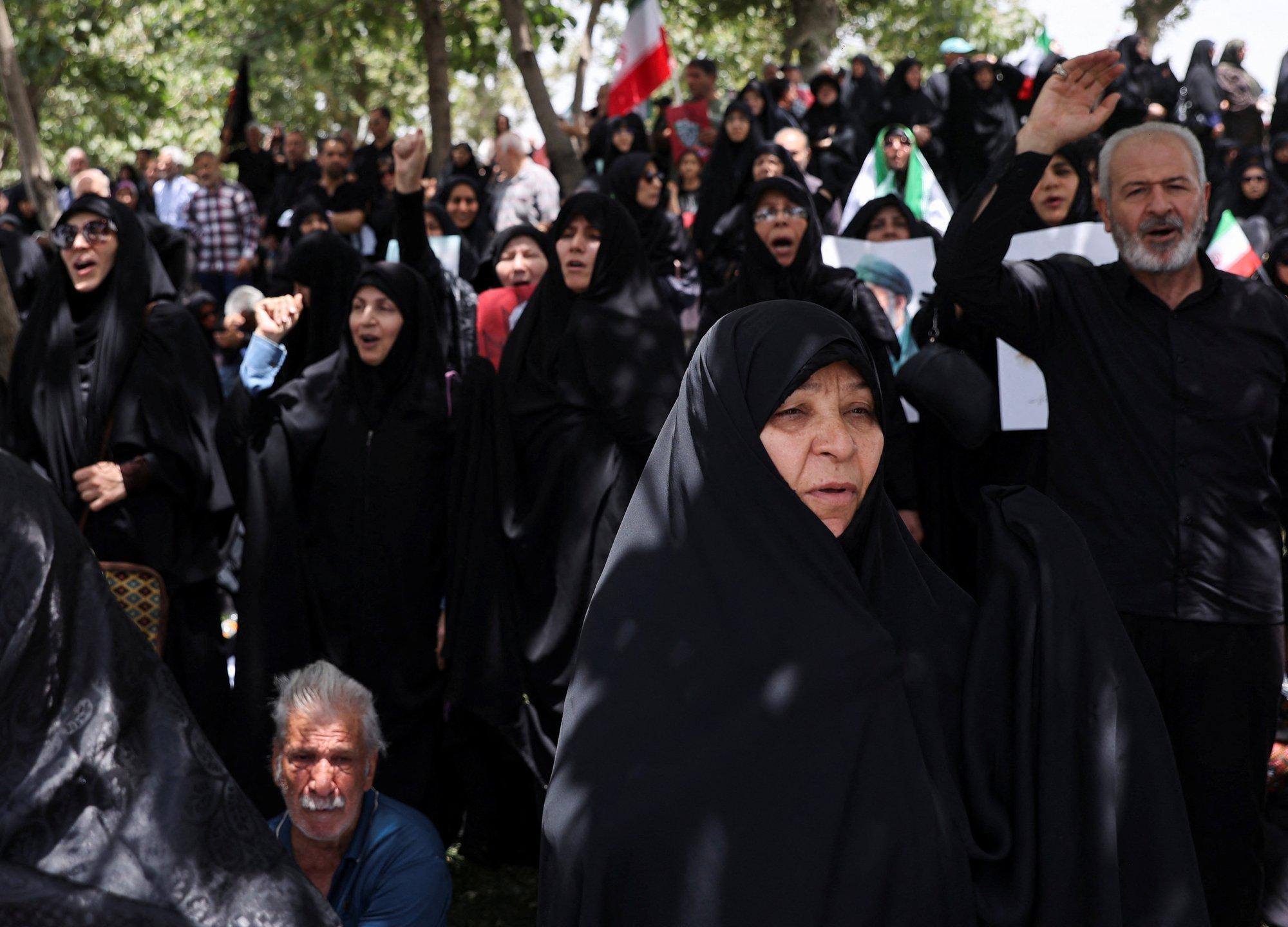 Iraan korraldas Iisraeli rünnakutes hukkunud sõjaväejuhtidele riiklikud matused