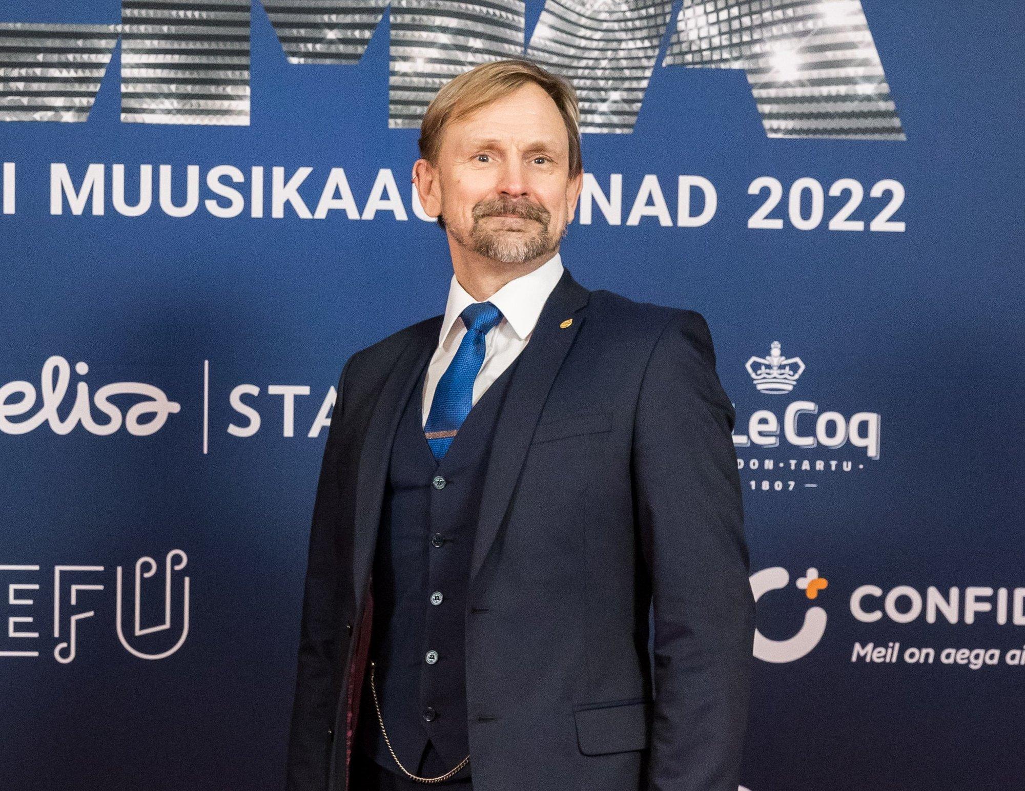 Uus elukutse! Tarmo Kruusimäe on nüüd massöör: kehadest on puudus