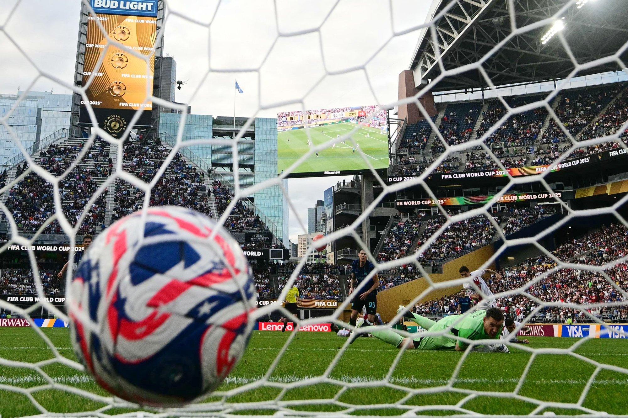 18-aastane jalgpallur suri põlveoperatsiooni ajal