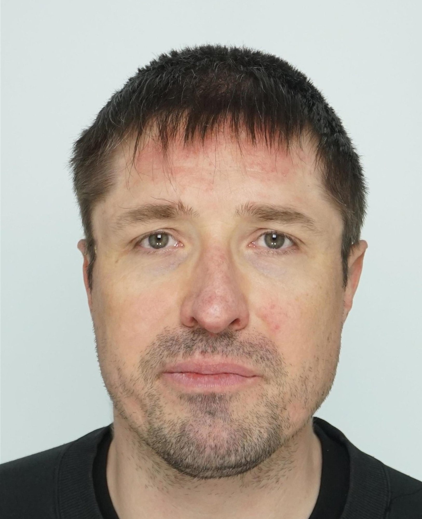 FOTO | Politsei otsib Pärnu jõel kadunud 42-aastast Martinit