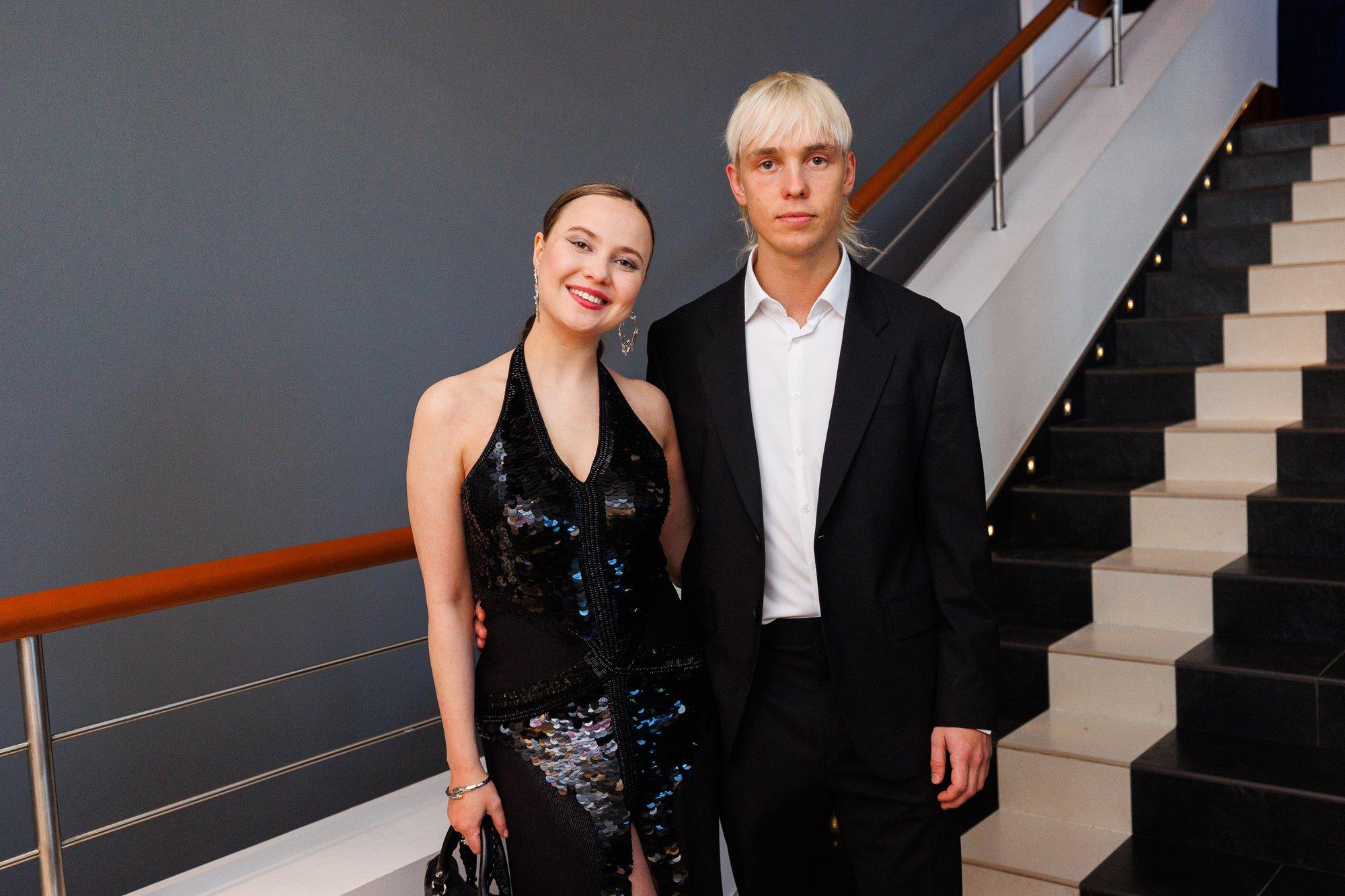 KLÕPS | Blondid juuksed on minevik? Alika Milova kallim Raul Esko läheb suvele vastu uue soenguga