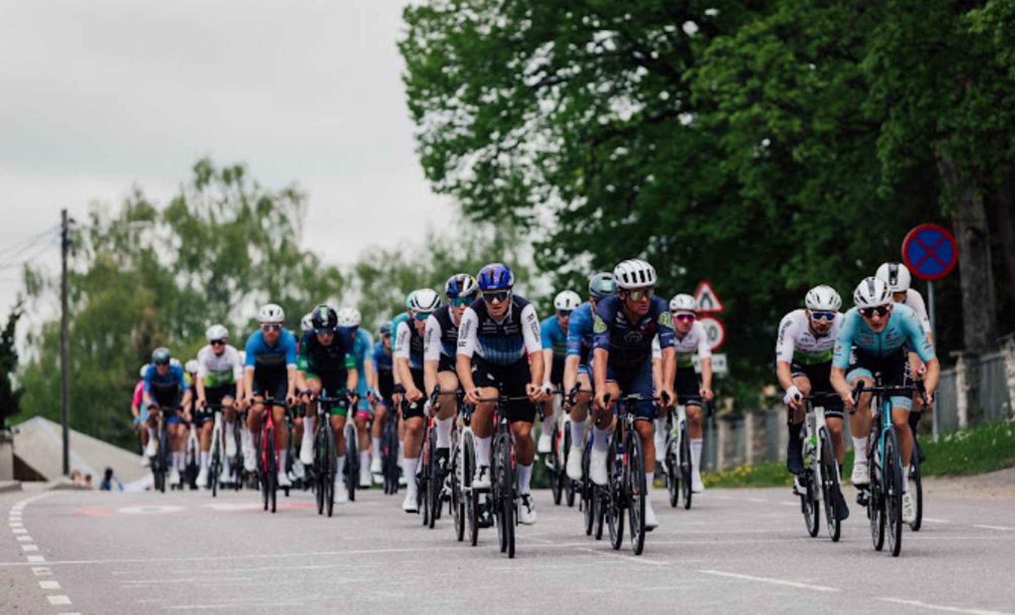 19-aastane Eesti rattur pälvis karjääri esimese profivõidu