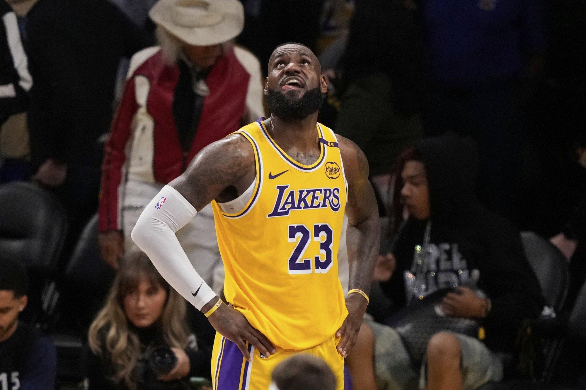 Üle 50 miljoni dollari hooaja eest saav LeBron James jätkab karjääri Lakersis