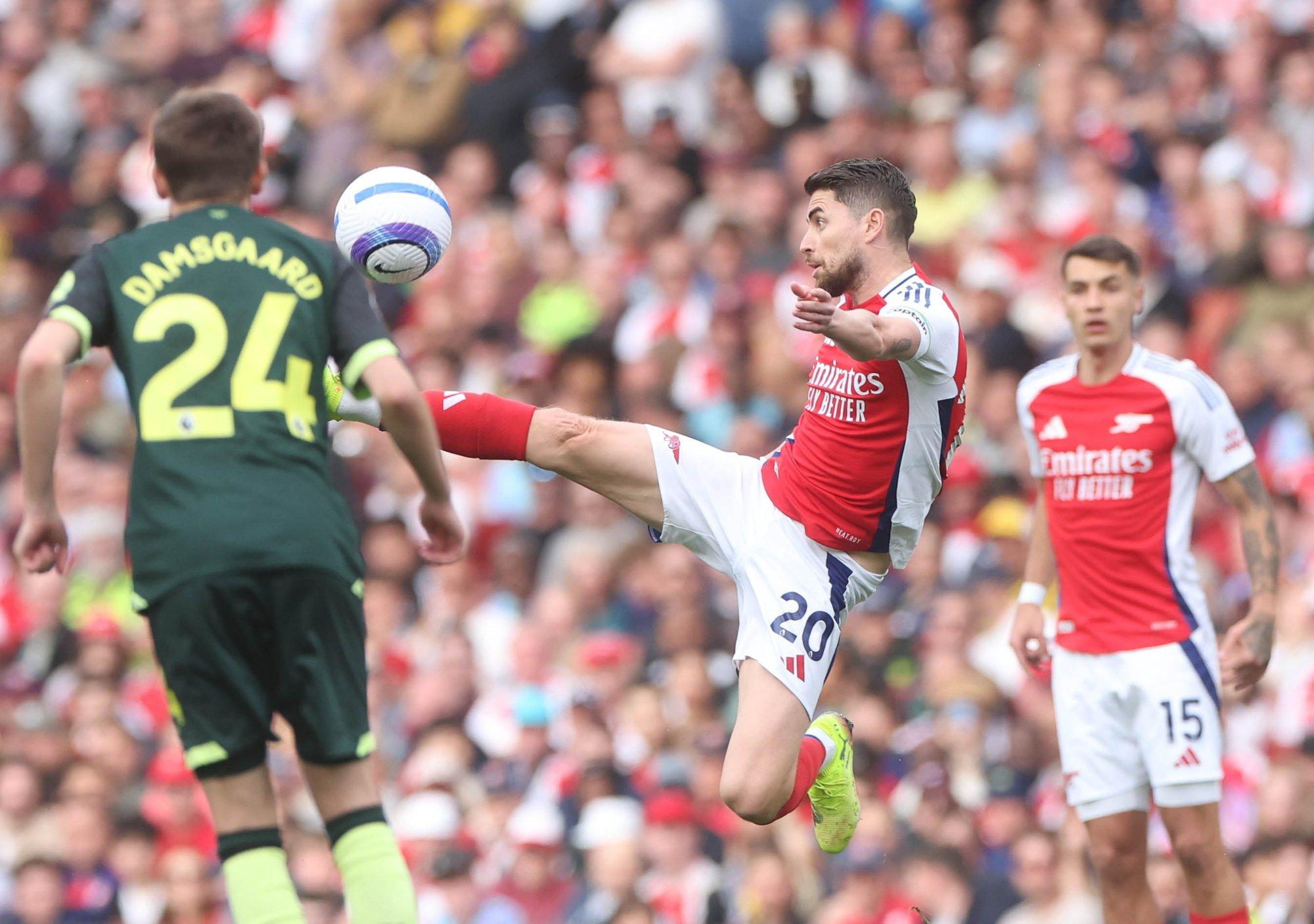 Heina koduklubist Arsenalist lahkub 20 jalgpallurit